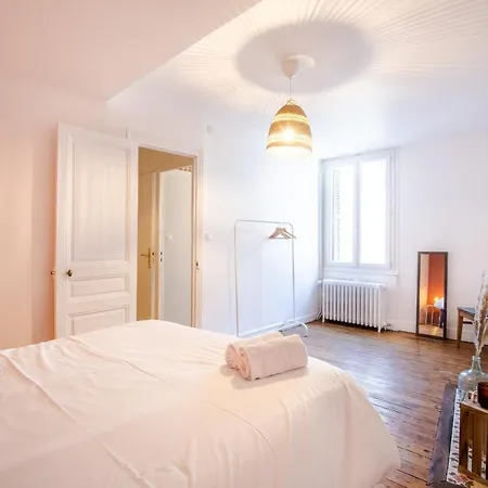 La Maison Lamartine Havre De Paix Dans Le Centre De *