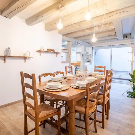 La Maison Lamartine Havre De Paix Dans Le Centre De Tatil Evi Tours