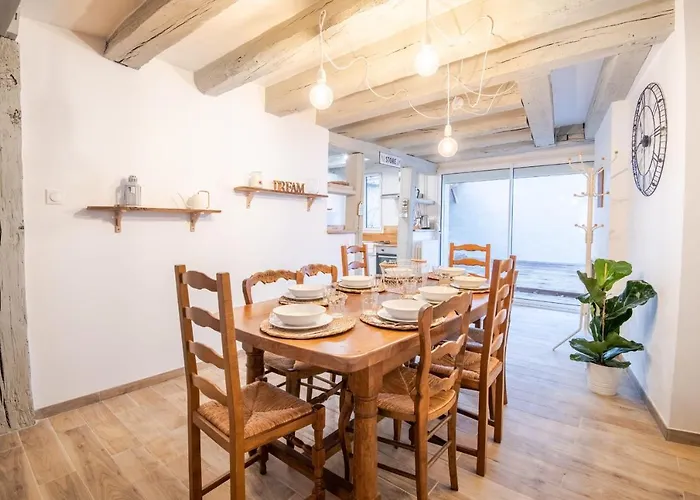 La Maison Lamartine Havre De Paix Dans Le Centre De Tatil Evi Tours